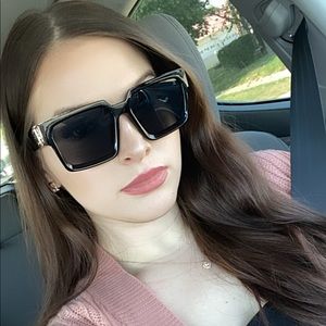 Meet your Posher, Makayla